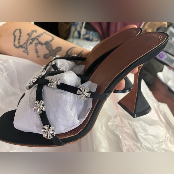 Amina muaddi slippers - Picture 3 of 9